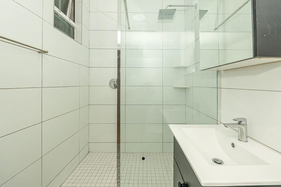 1 Bedroom Property for Sale in Harfield Village Western Cape